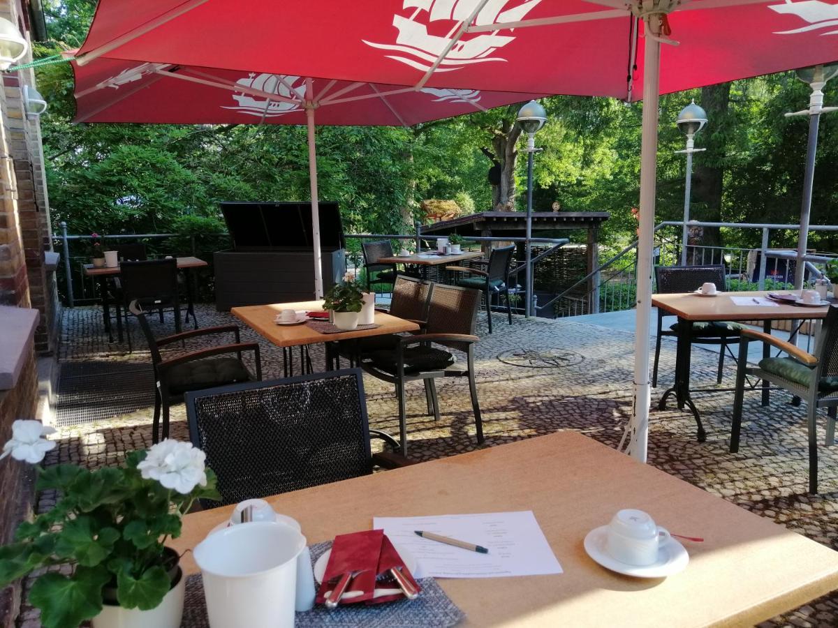 Hotel Schloesschen Sundische Wiese Zingst Esterno foto
