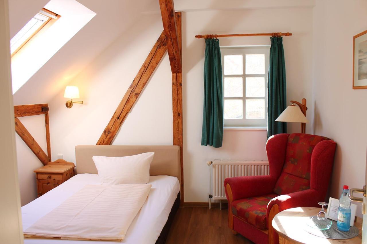 Hotel Schloesschen Sundische Wiese Zingst Esterno foto